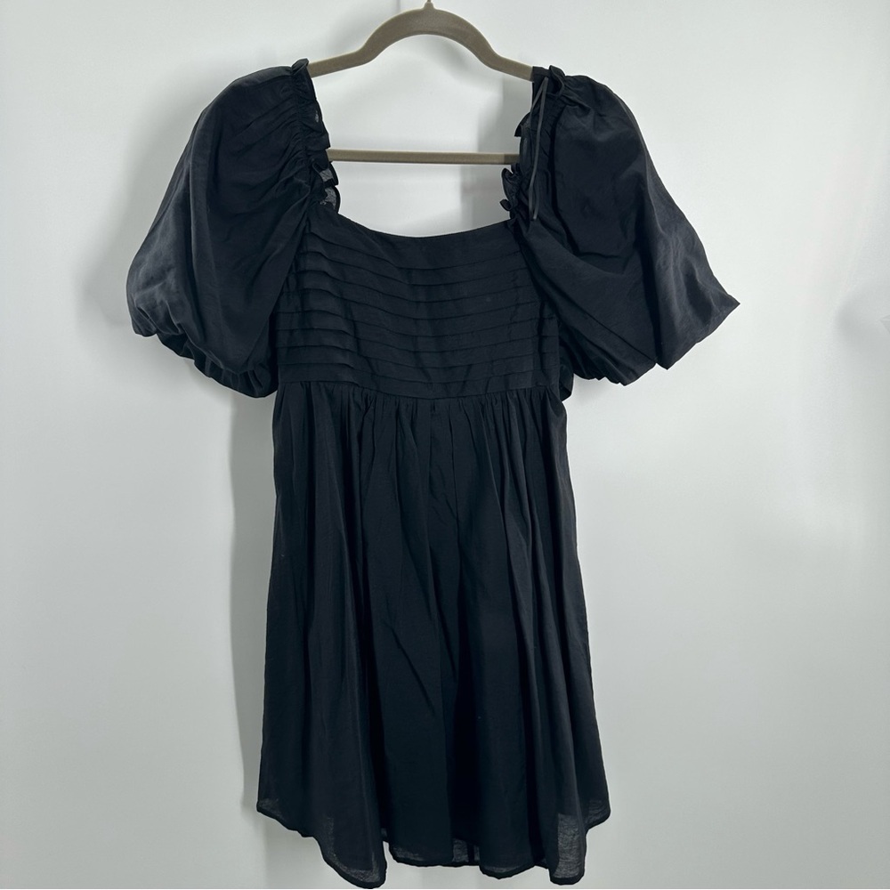 NWT Moon River Ruffle Square Neck Puff Sleeve Tie Back Cut-Out Mini Dress - Picture 2 of 11